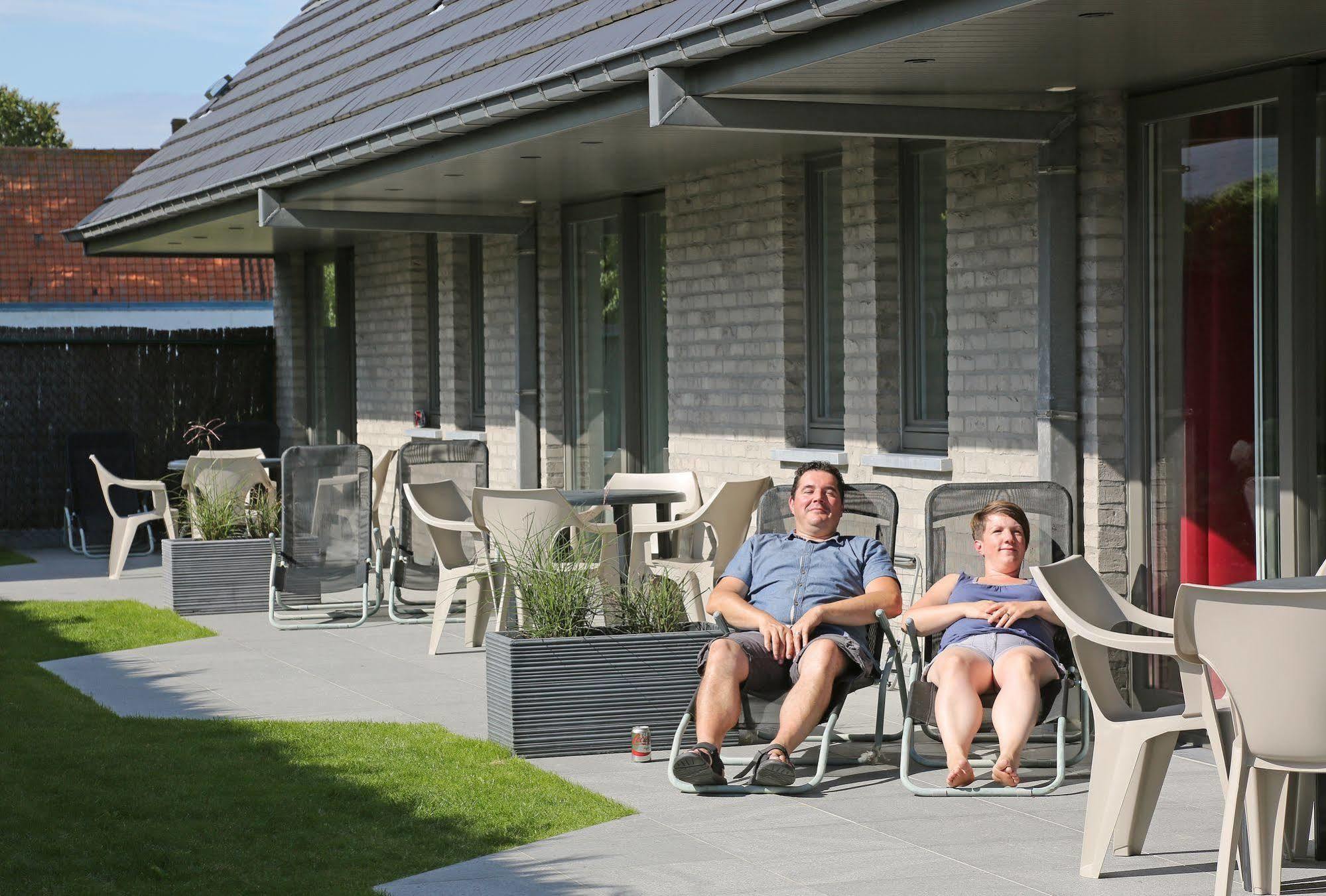 Logies Ternier Bed and Breakfast Nieuwpoort Buitenkant foto